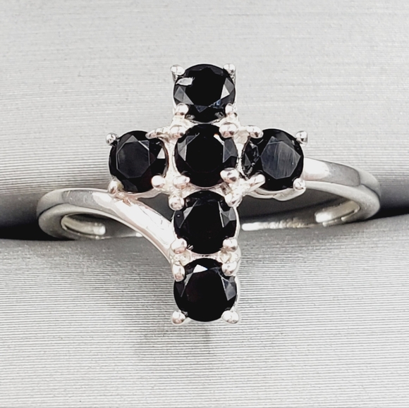 Thai Black Spinel Cross Ring In 925 Sterling Silver 1.00 Ctw